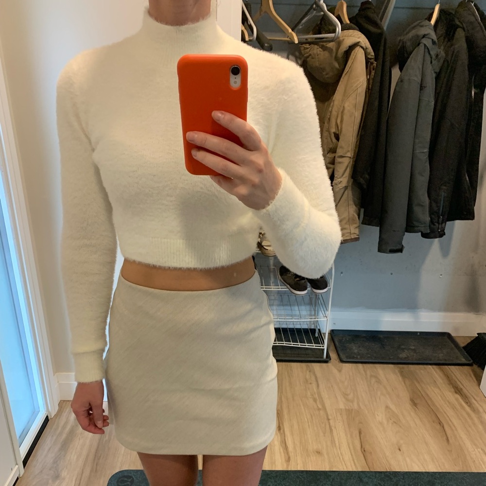 Sunday Best Kitten Crop Long Sleeve